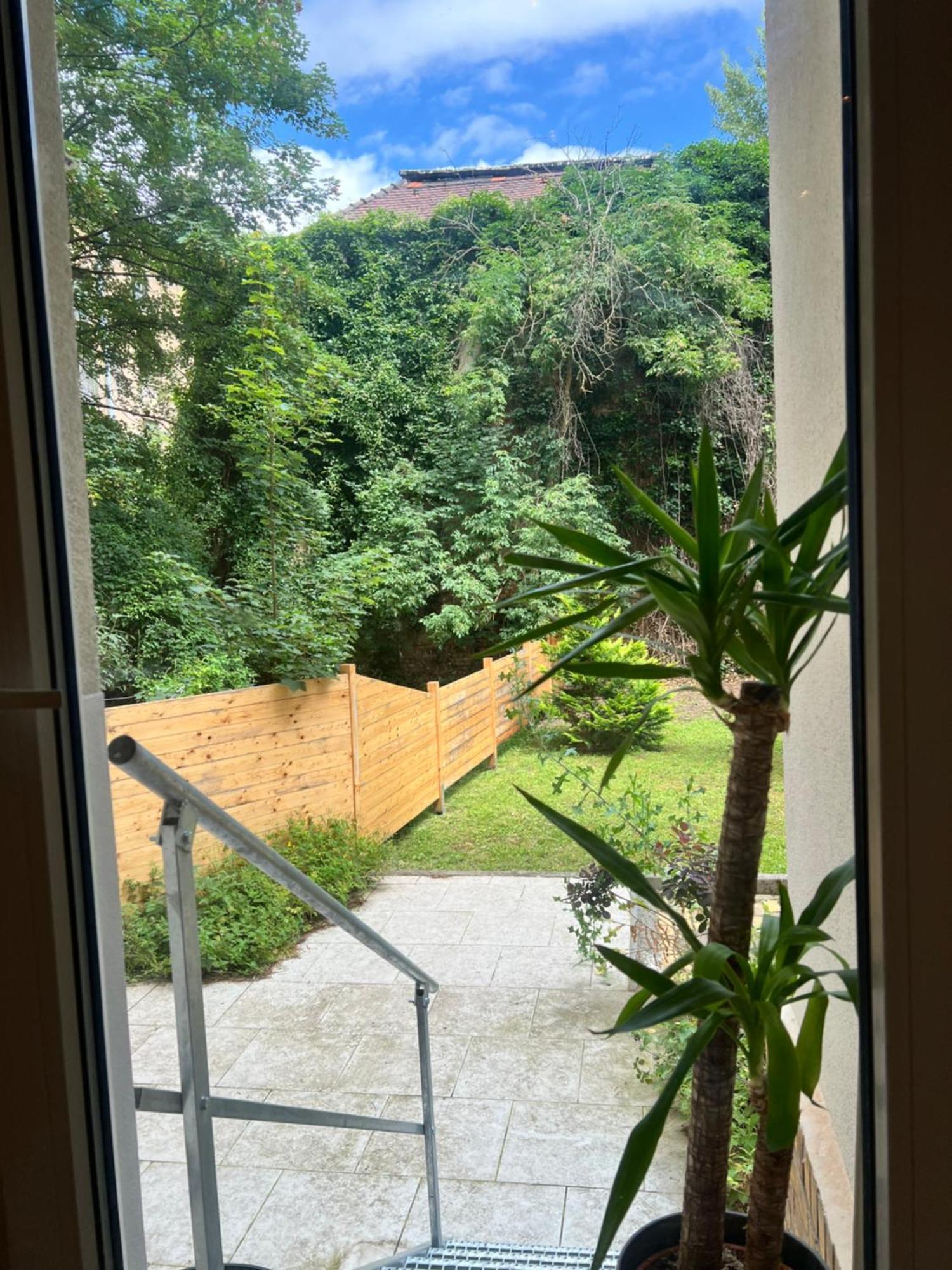 Soul-Apartment Terrasse Privat-Parkplatz Boxspringbett 55Zoll Tv Wlan Leipzig Exterior foto